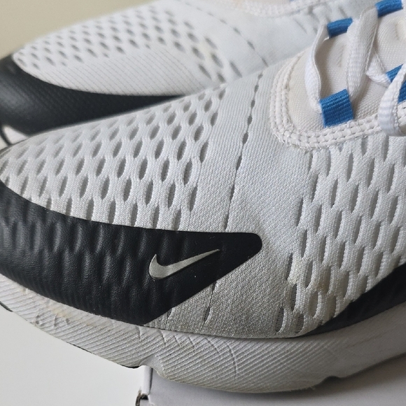 Nike Air Max 270 White and Blue Athletic Shoes - Picture 9 of 9